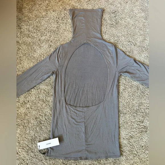 NWT JOAH BROWN Open Back Turtleneck - Picture 8 of 12